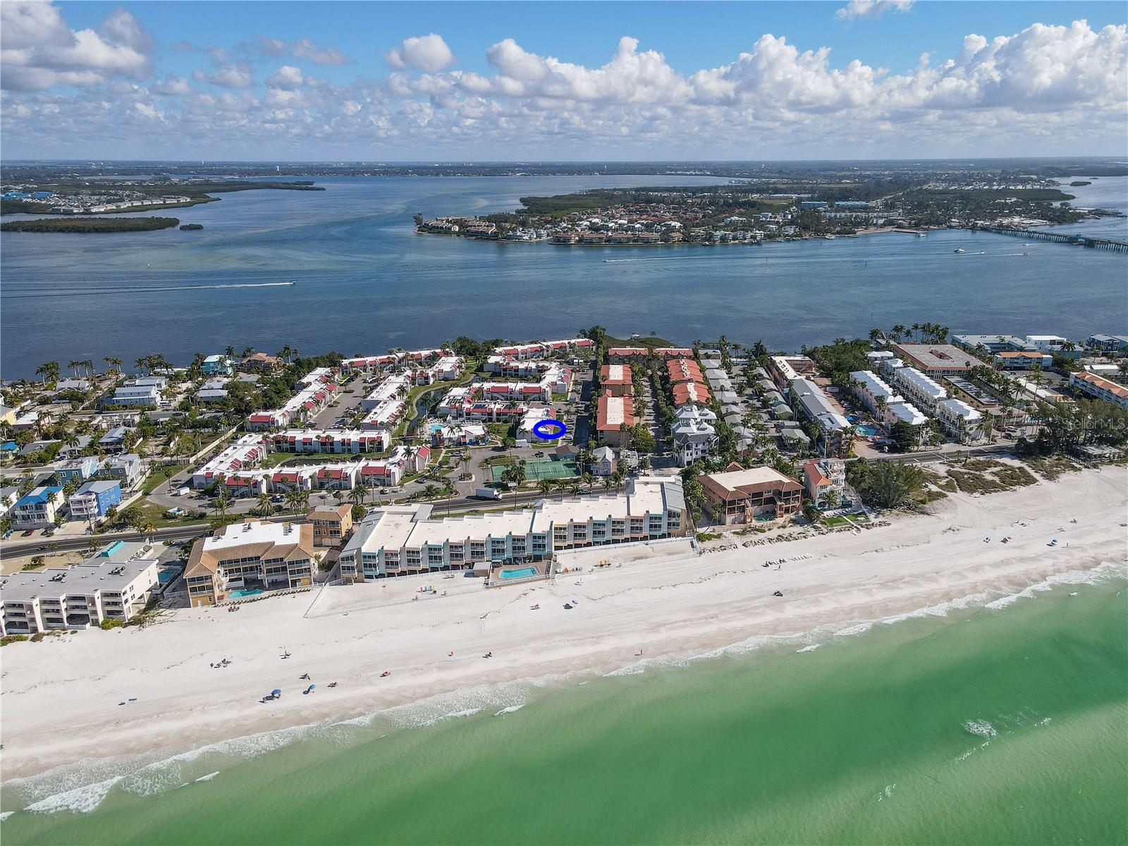 RUNAWAY BAY - Residential