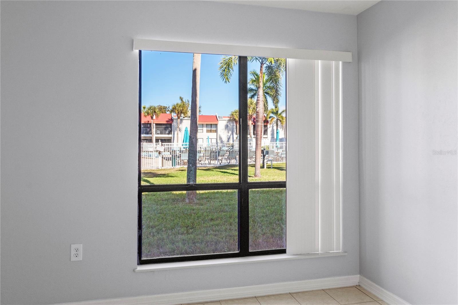 RUNAWAY BAY - Residential