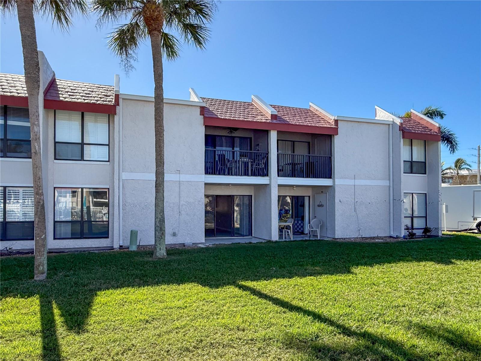 RUNAWAY BAY - Residential