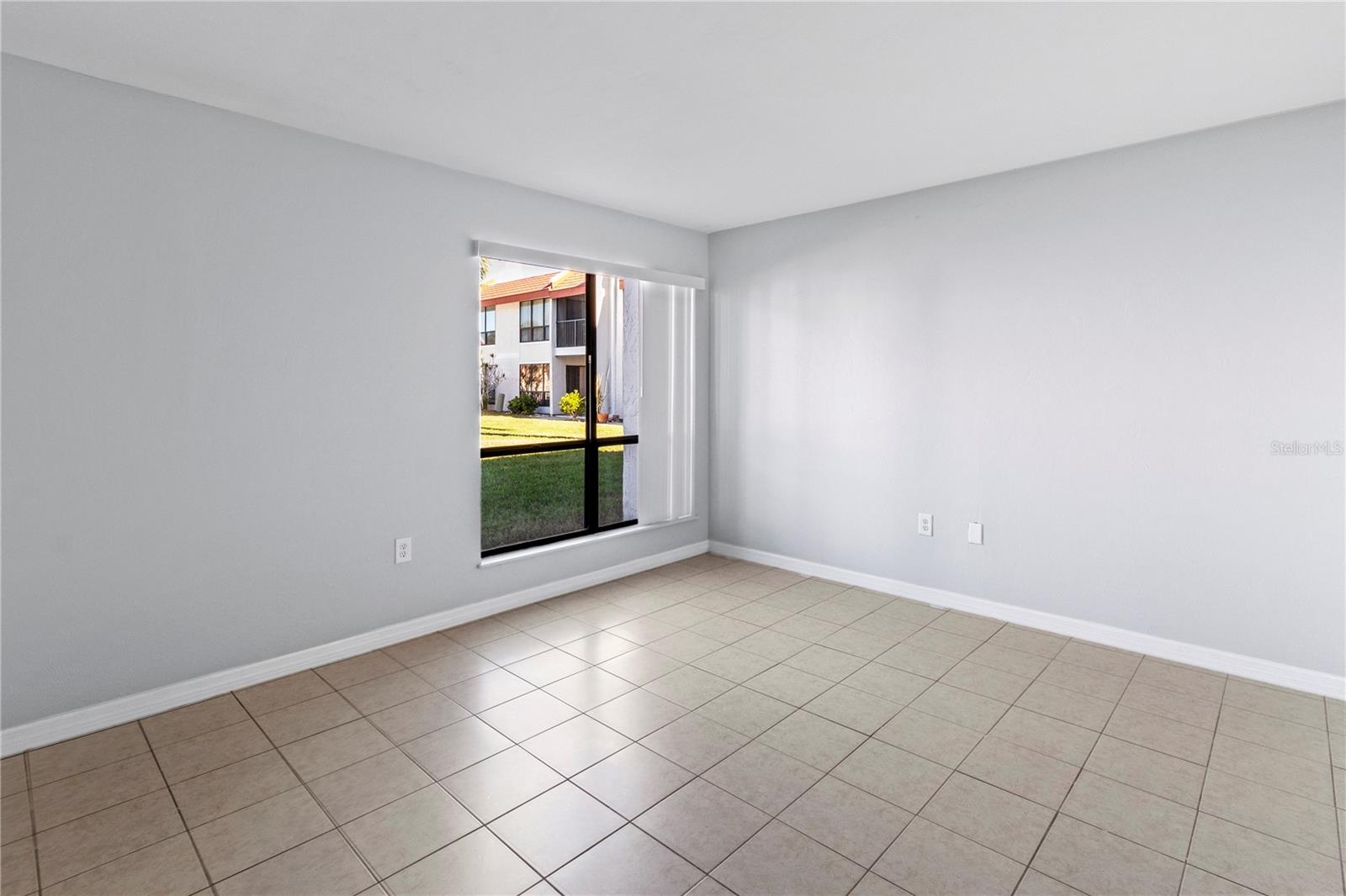 RUNAWAY BAY - Residential