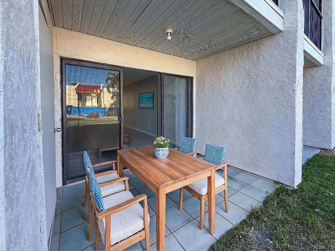 RUNAWAY BAY - Residential