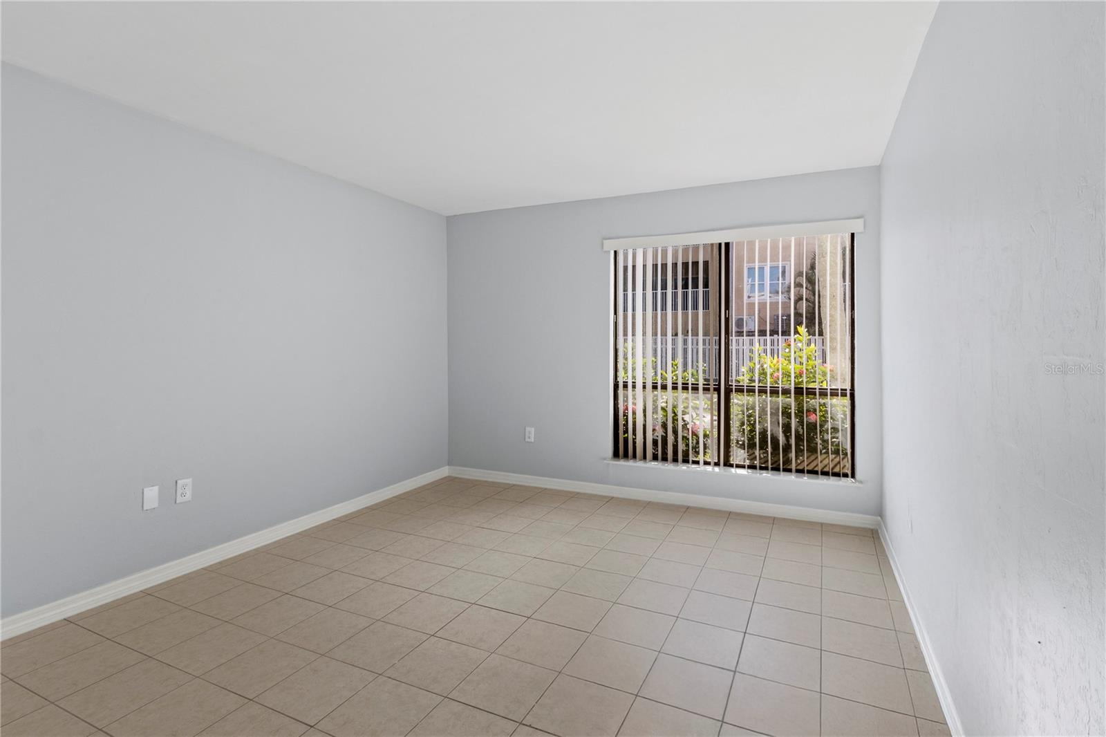 RUNAWAY BAY - Residential