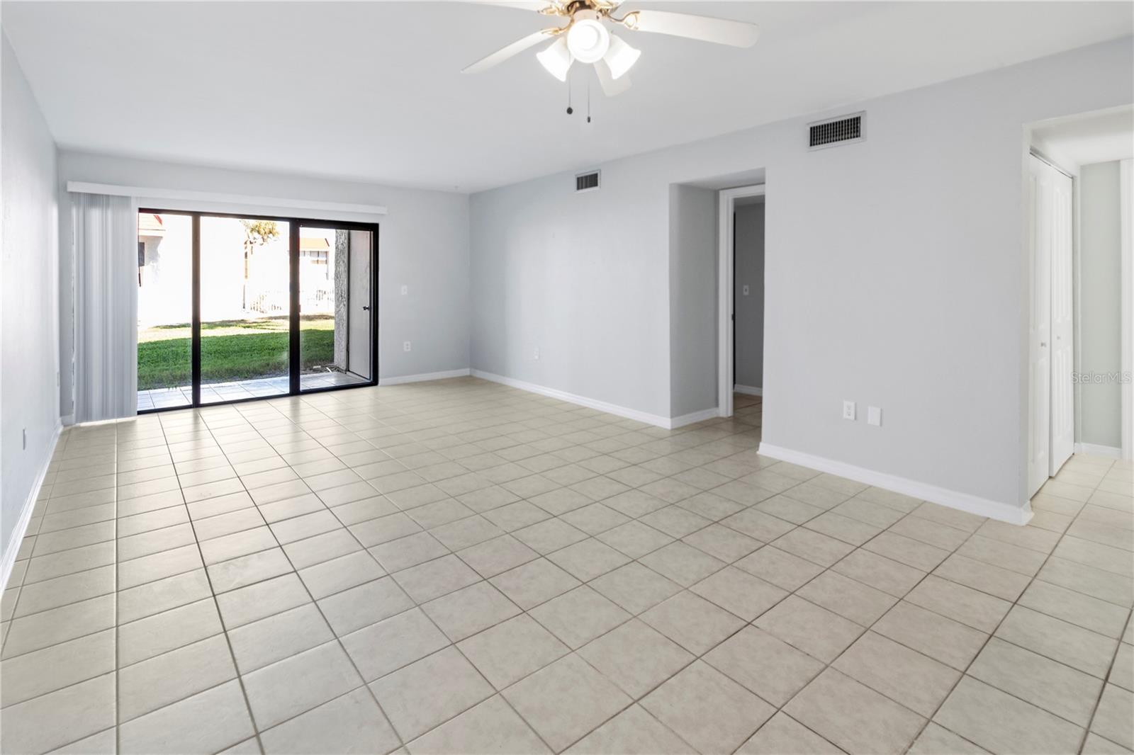 RUNAWAY BAY - Residential