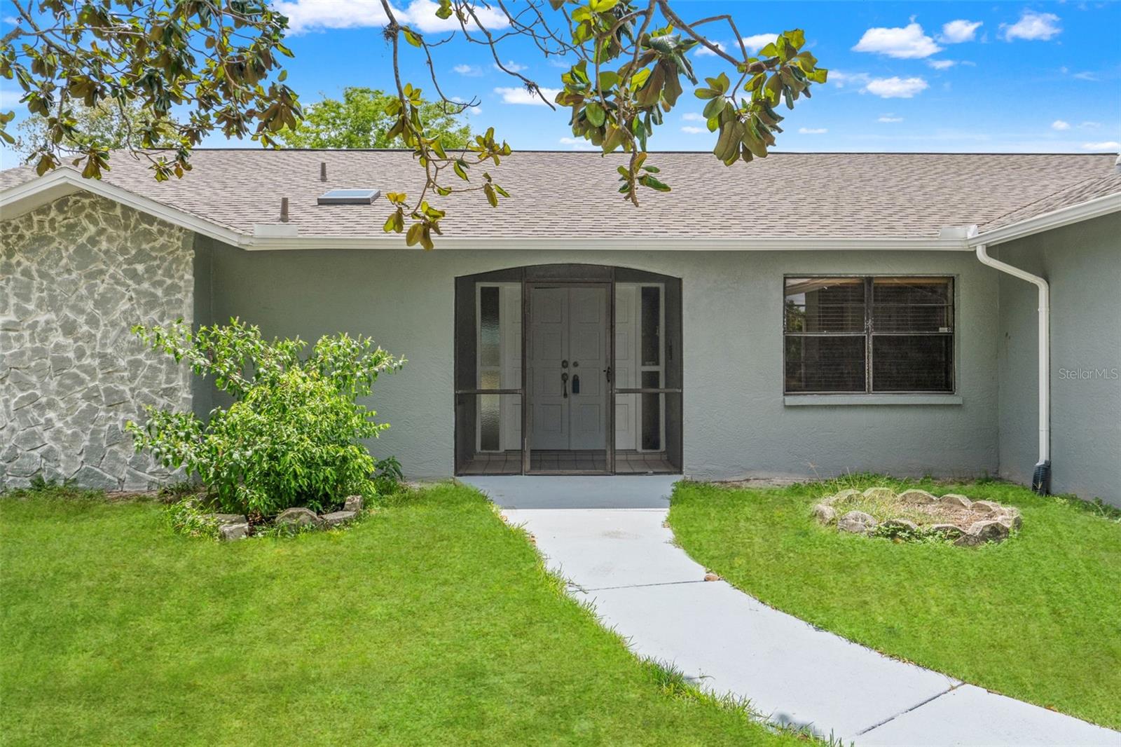 5203 LYDIA COURT
