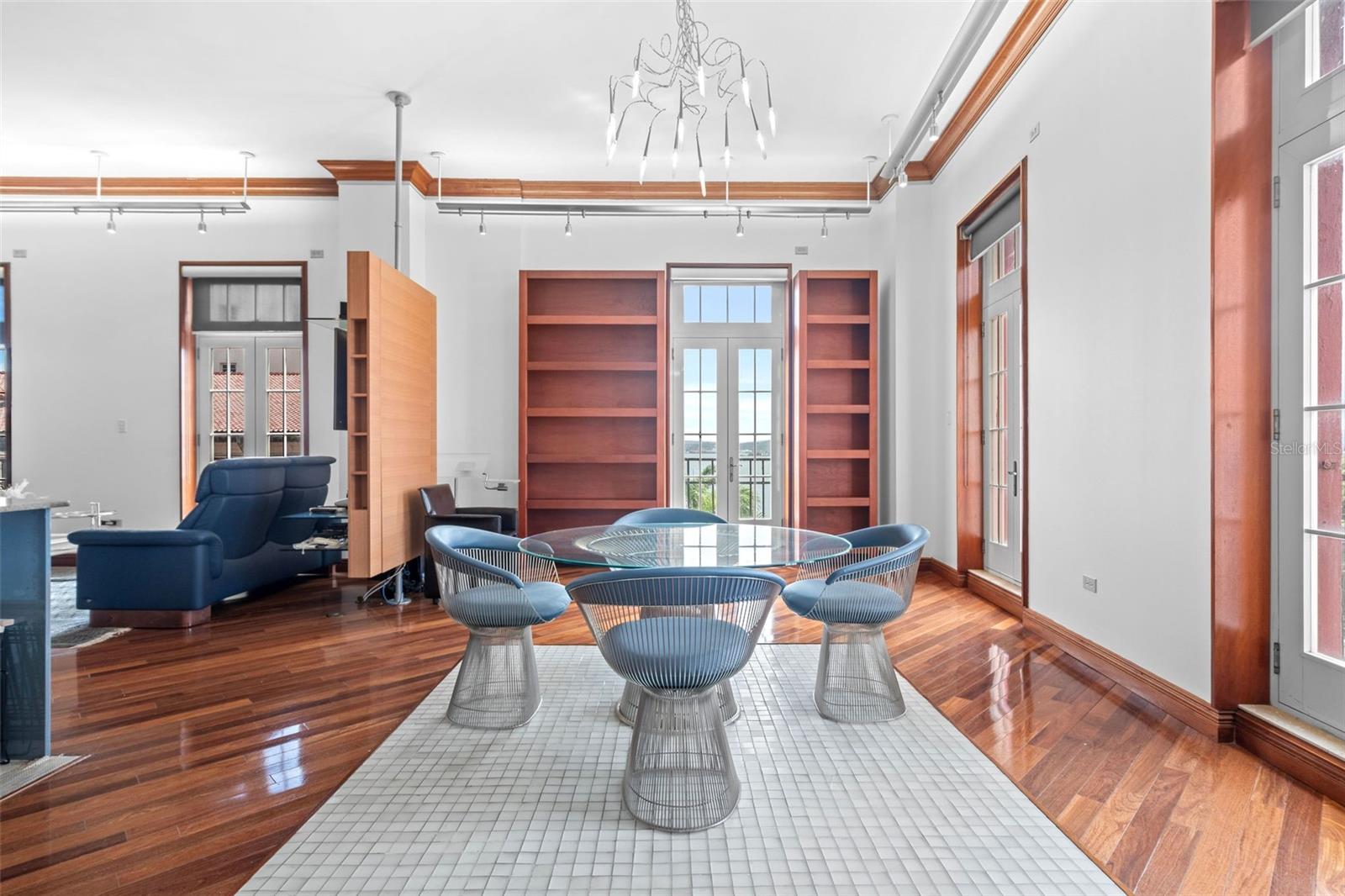 OLD SAN JUAN - Residential Income
