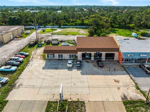Photo of 101 S Indiana Avenue, Englewood, FL 34223 (MLS # N6145258)