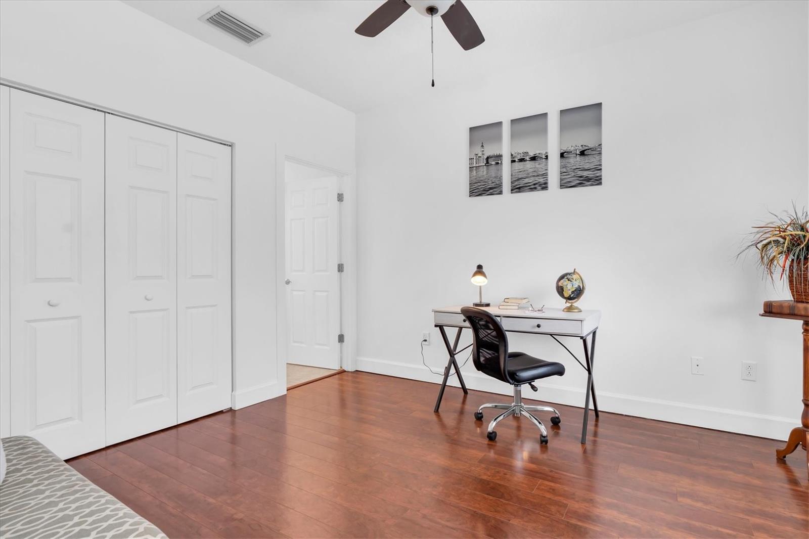 HAYES PARK VILLAGE - Residential