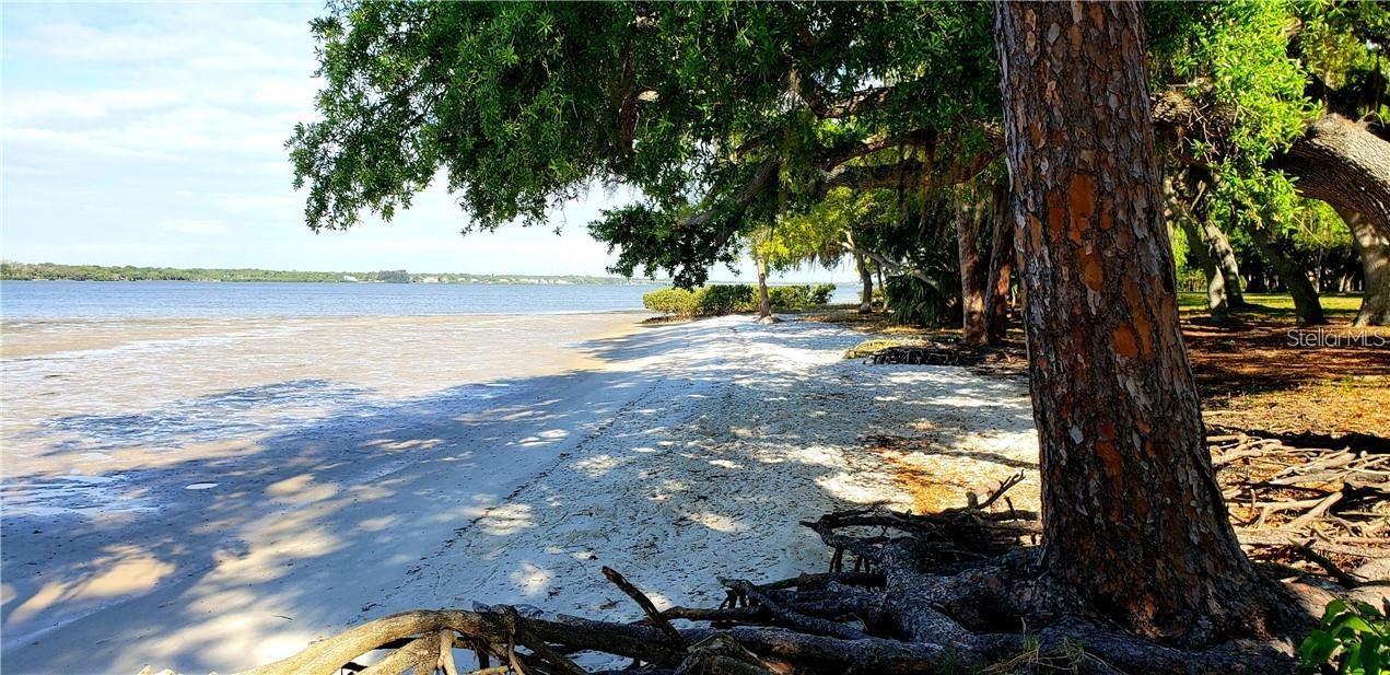 HAYES PARK VILLAGE - Residential