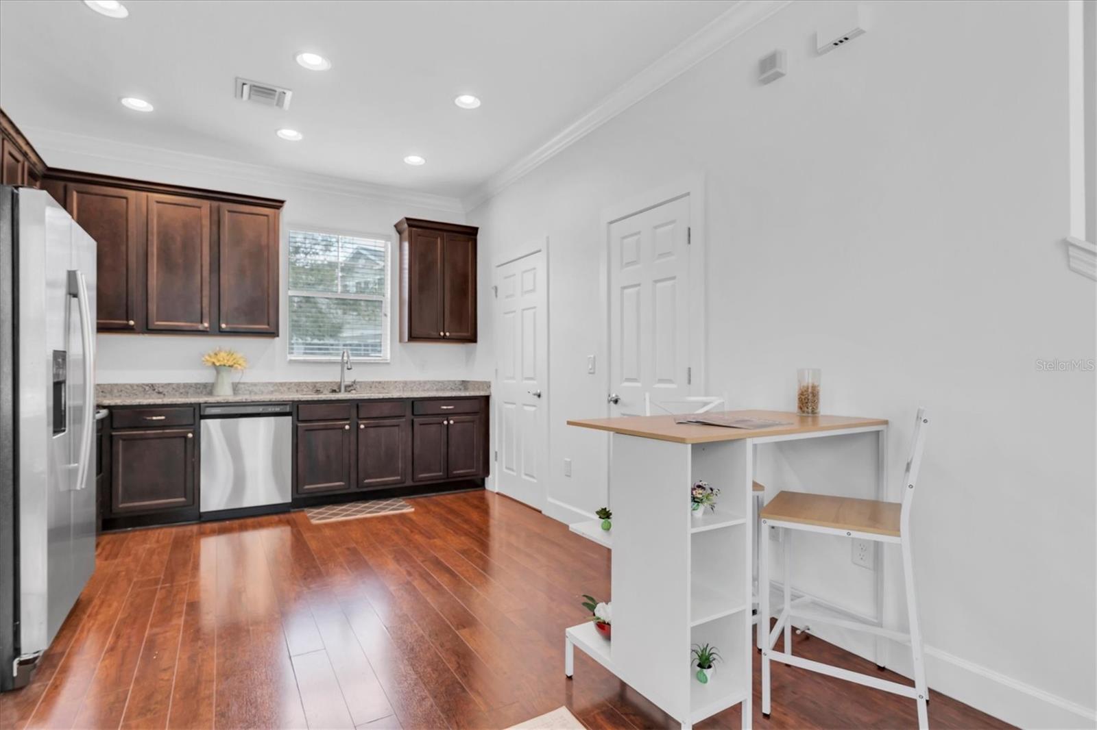 HAYES PARK VILLAGE - Residential