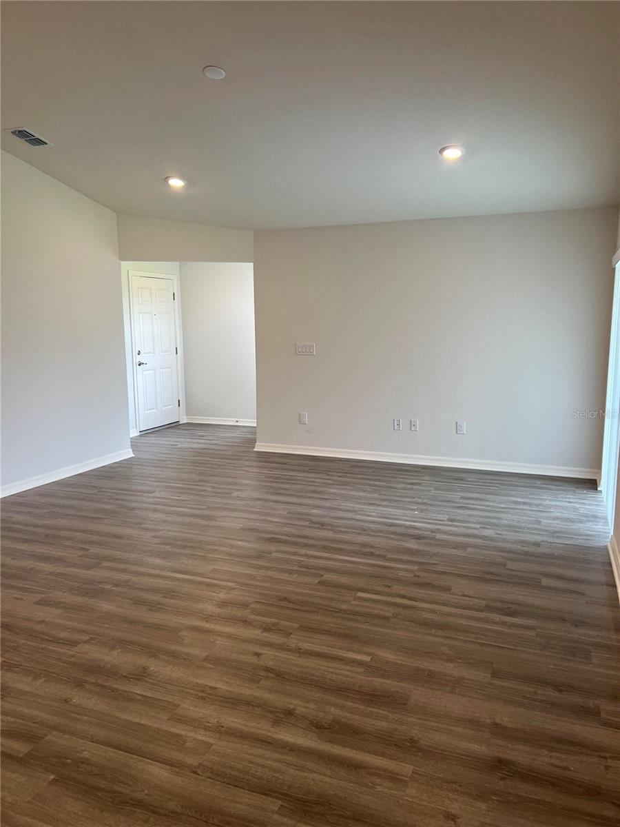 UNPLATTED - Residential Lease