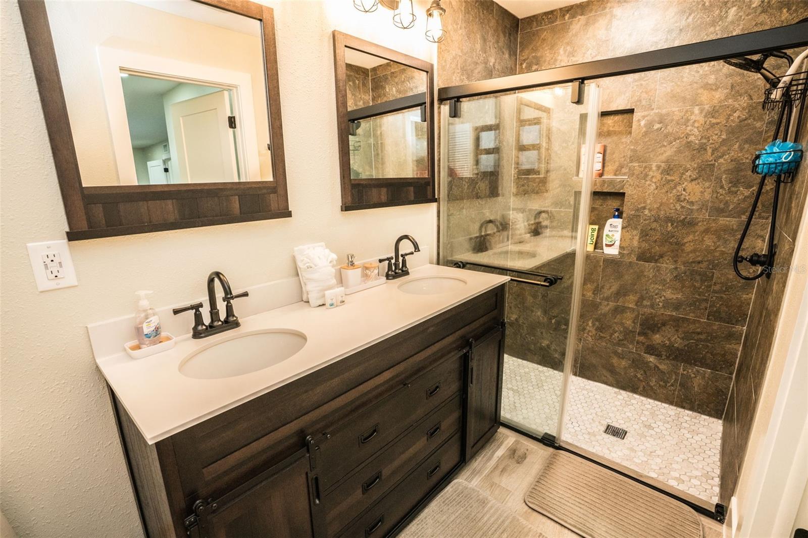 SABAL KEY UNIT 2 - Residential