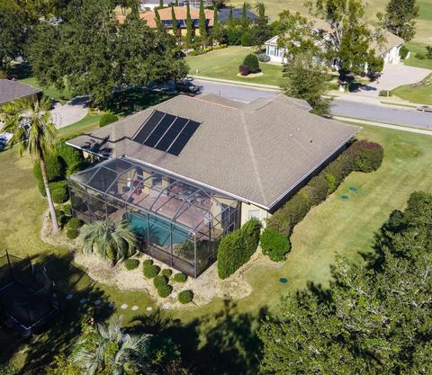 A home in LADY LAKE