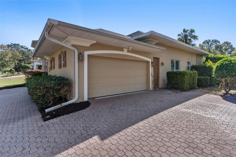 A home in LADY LAKE