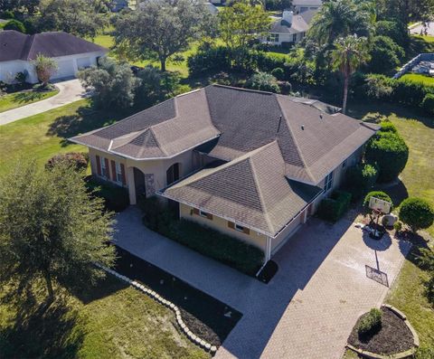 A home in LADY LAKE