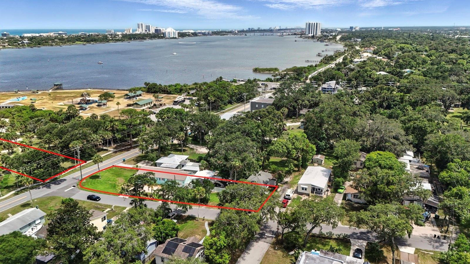 1146 RIVERSIDE DRIVE
