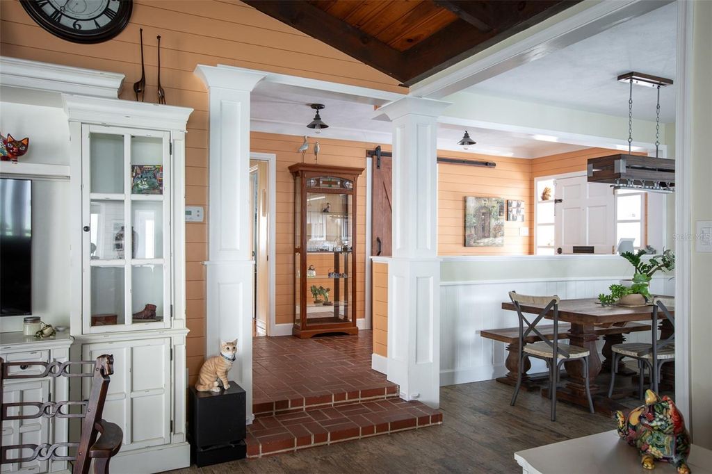 Photo of 709 Boylston Street, Leesburg, FL 34748 (MLS # V4945462)