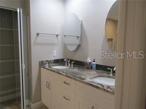 VILLAGE OAKS SEC B - Residential Lease