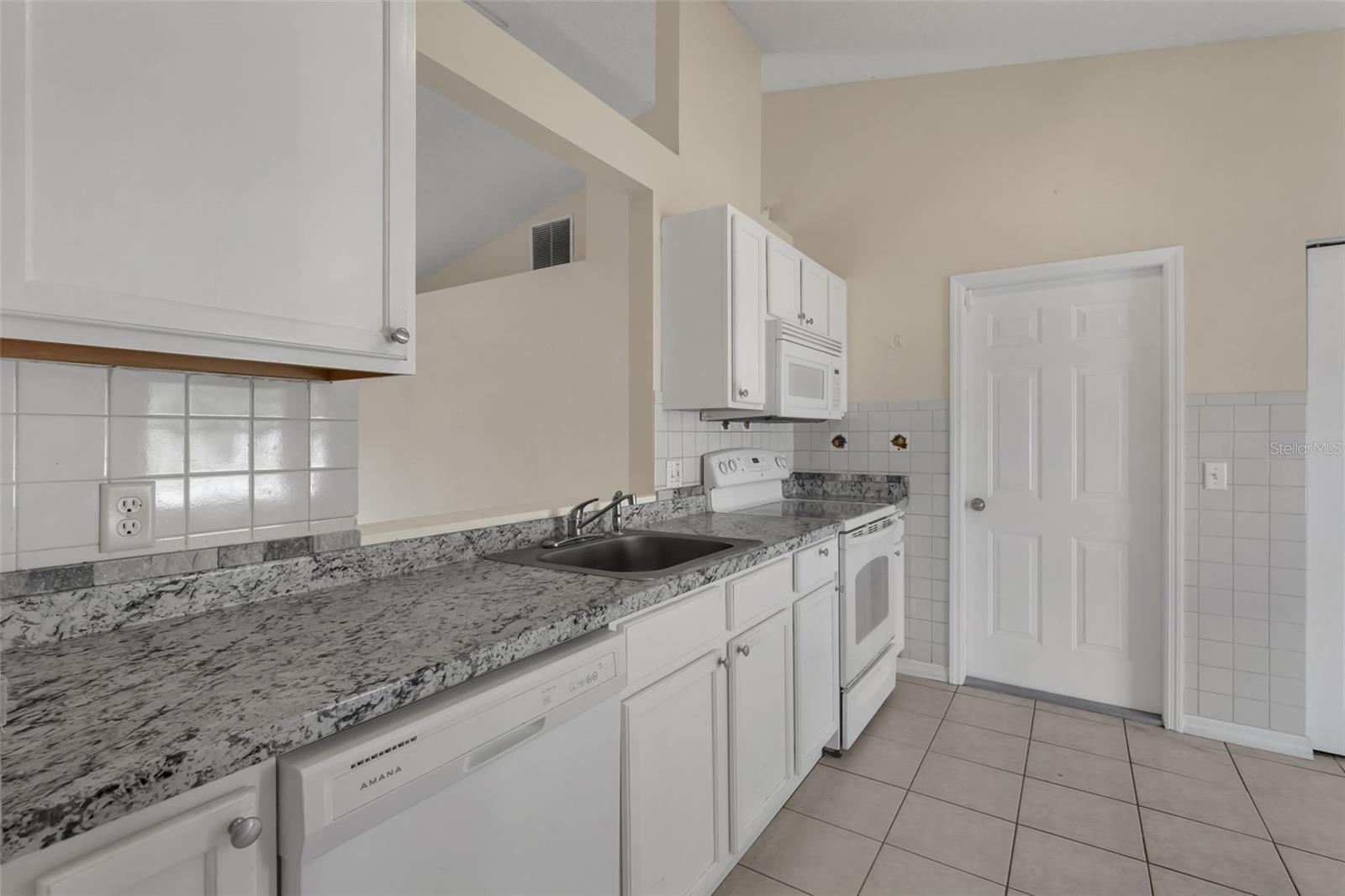 PINE GROVE - Residential