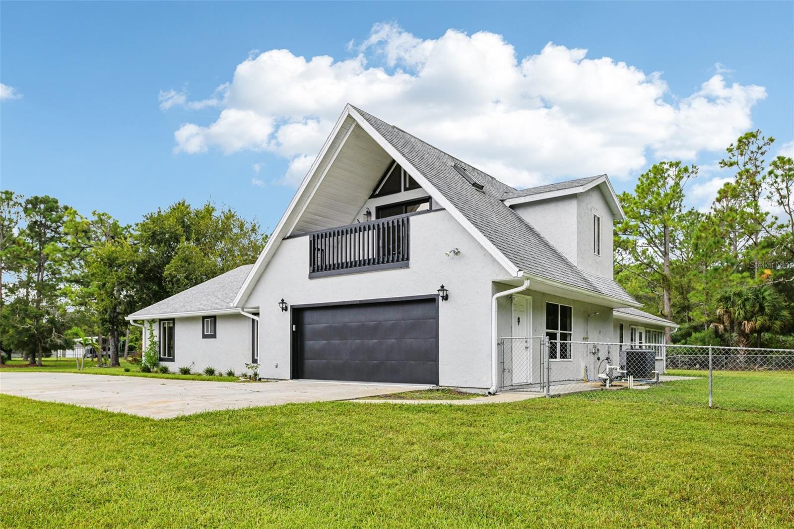670 GLEN CIRCLE
