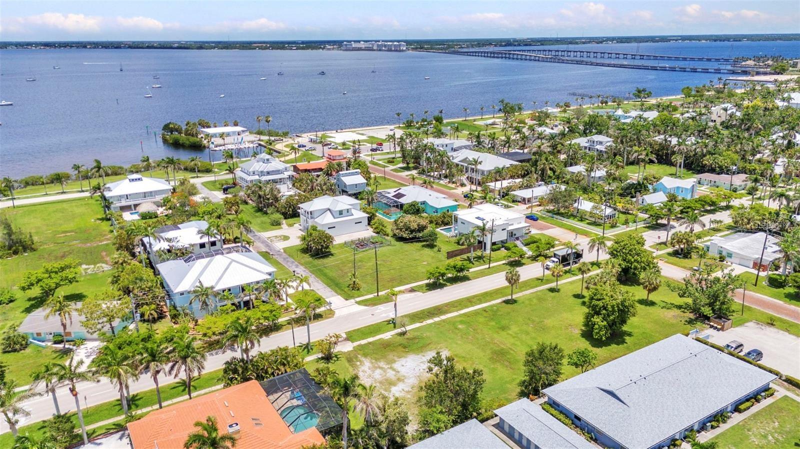 PUNTA GORDA - Land