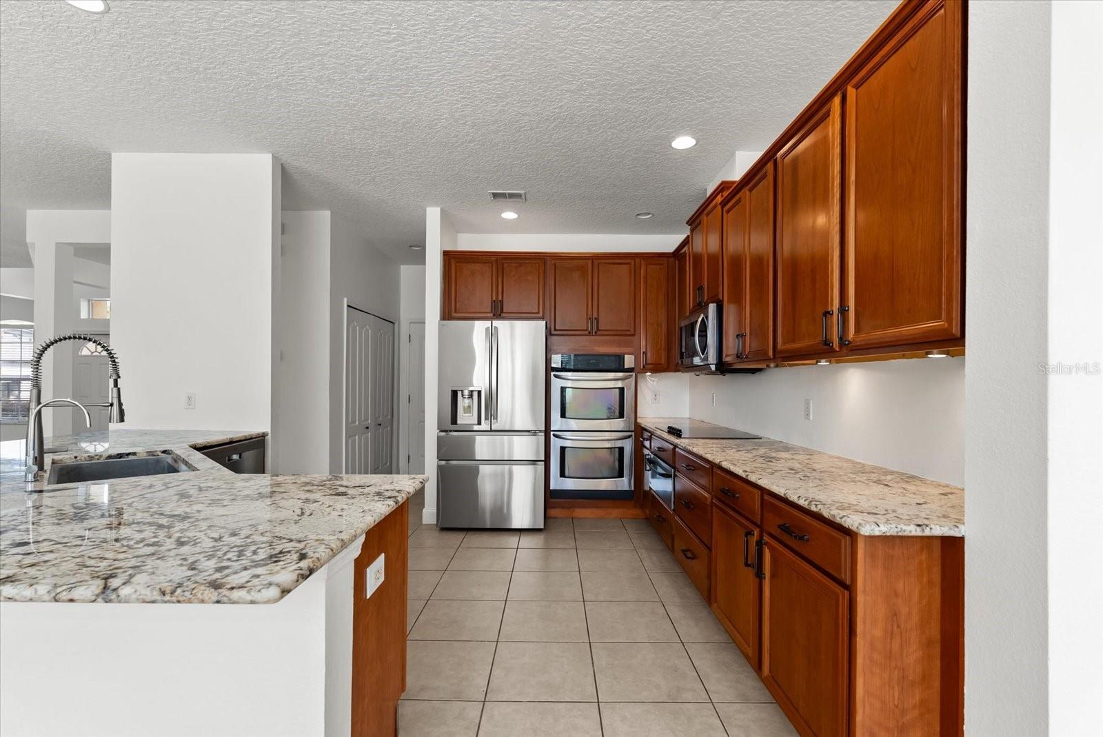 BARRINGTON ESTATES - Residential