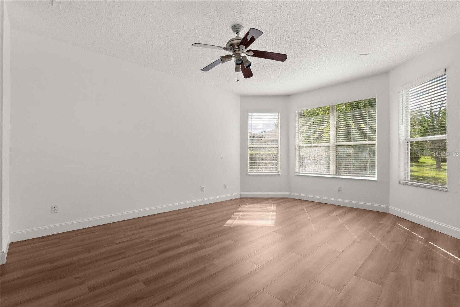 BARRINGTON ESTATES - Residential