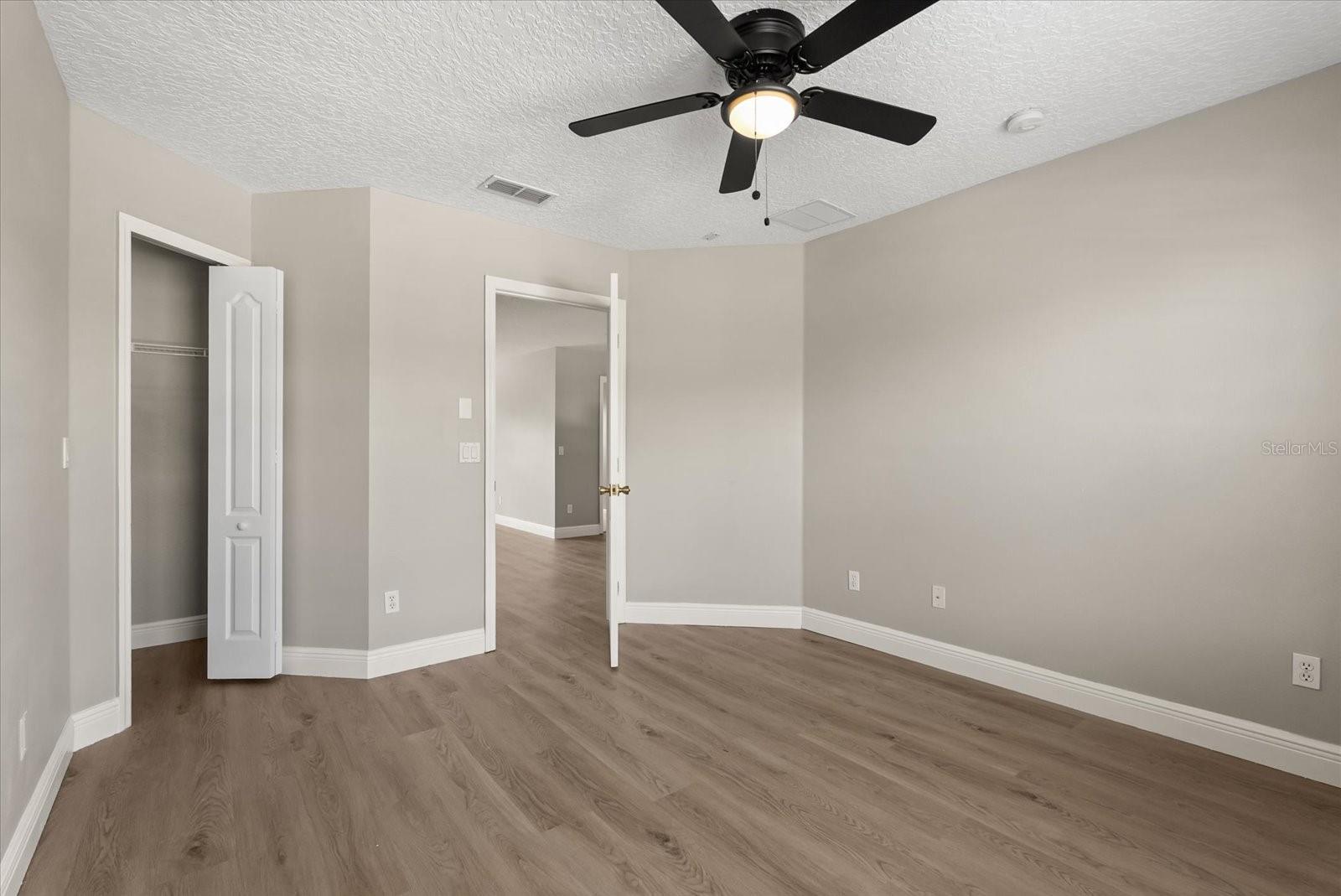 BARRINGTON ESTATES - Residential