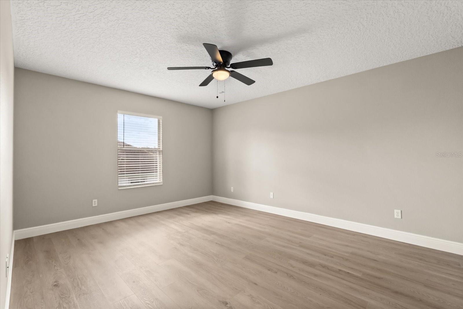 BARRINGTON ESTATES - Residential