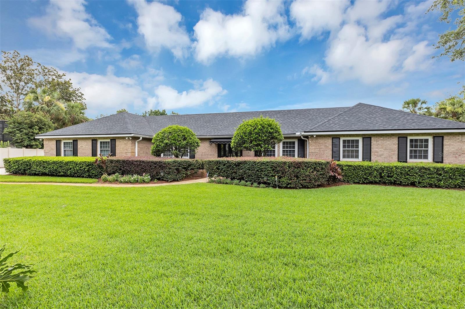400 TIMBERCOVE PLACE