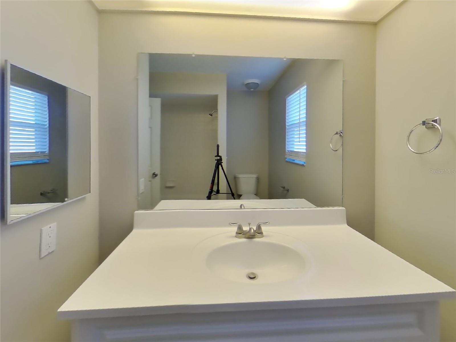 LITTLE LAKE ESTATES - Residential Lease