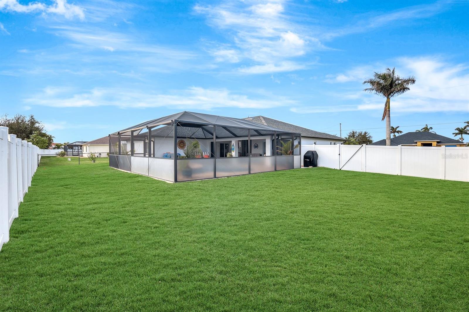 CAPE CORAL - Residential