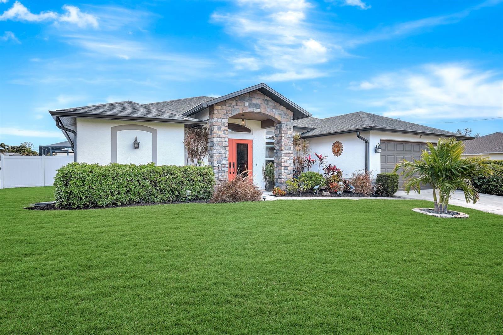 CAPE CORAL - Residential