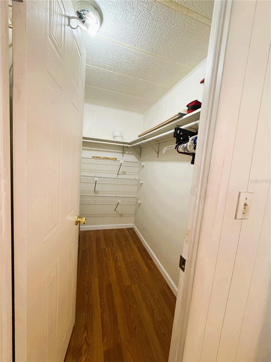 HAWTHORNE AT LEESBURG A COOP - Residential