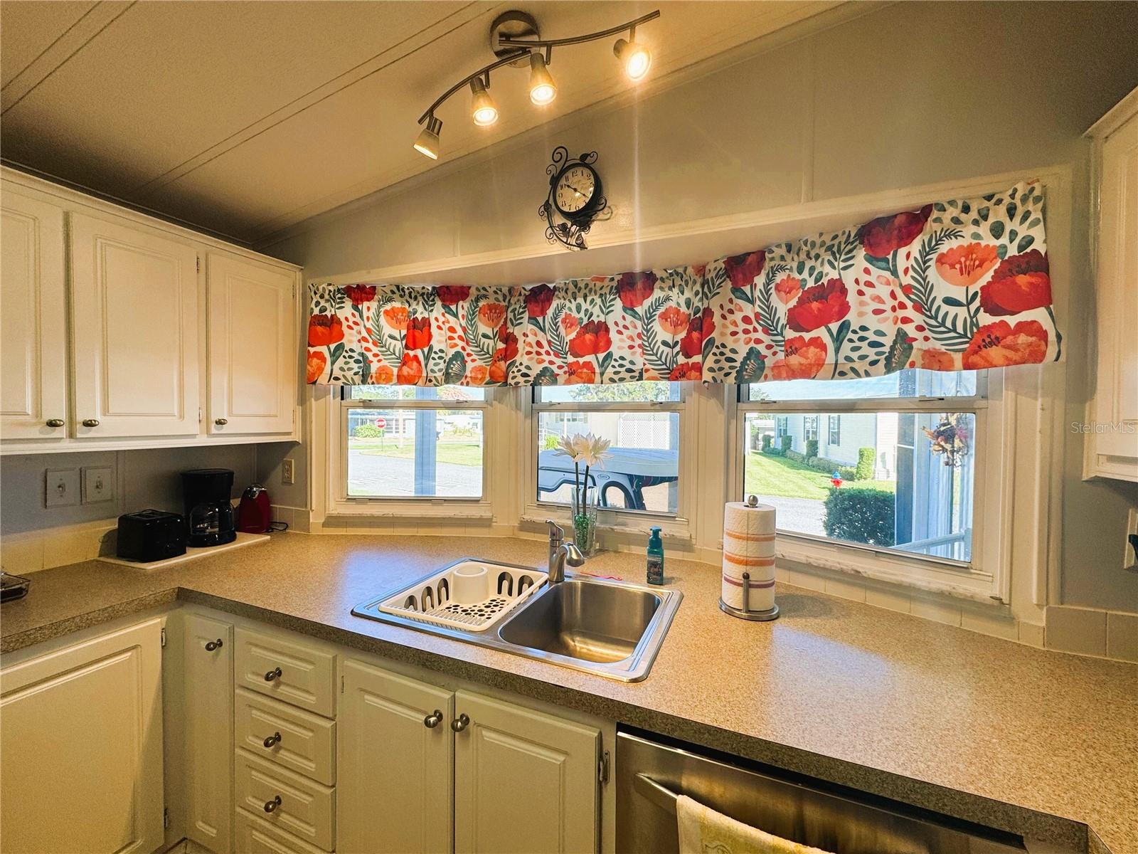 HAWTHORNE AT LEESBURG A COOP - Residential