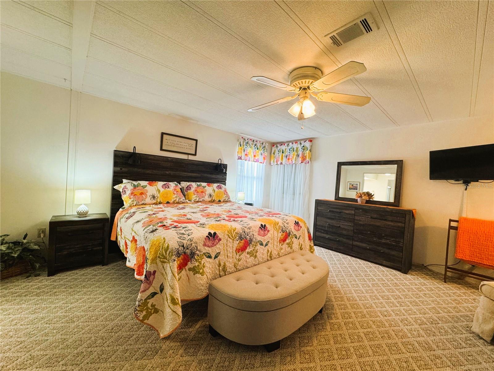 HAWTHORNE AT LEESBURG A COOP - Residential