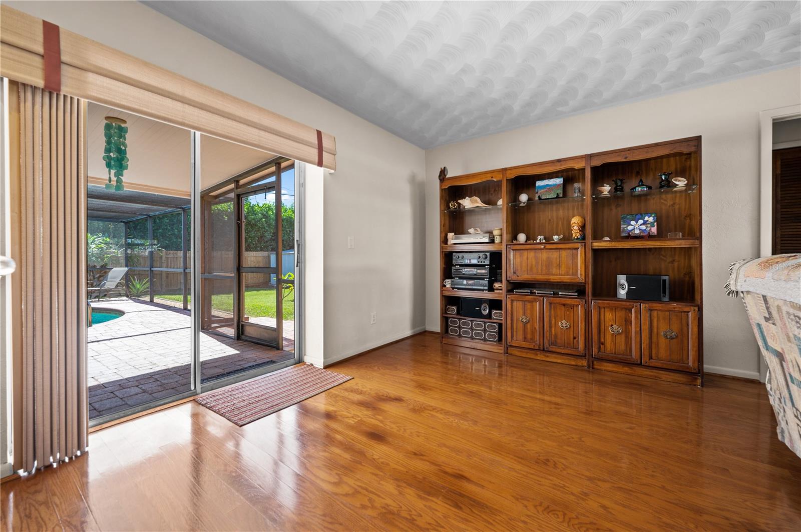 SAN CARLOS PARK - Residential