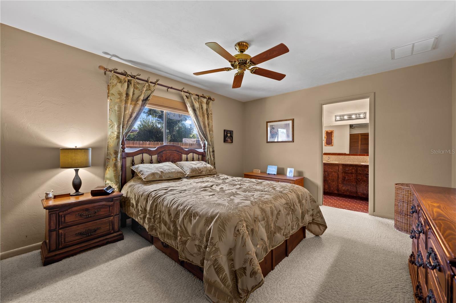 SAN CARLOS PARK - Residential