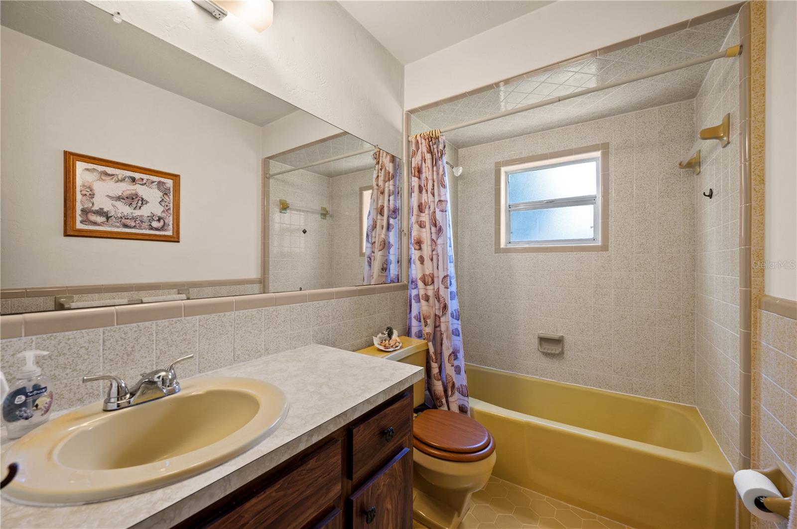 SAN CARLOS PARK - Residential