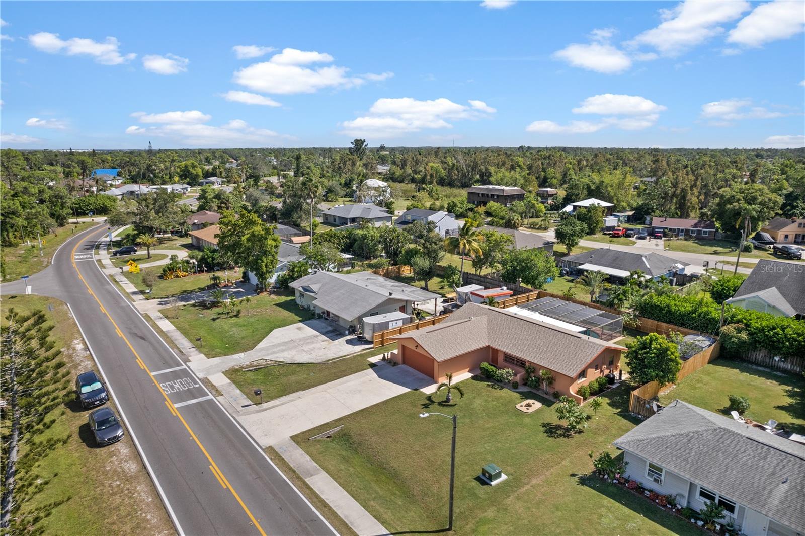 SAN CARLOS PARK - Residential