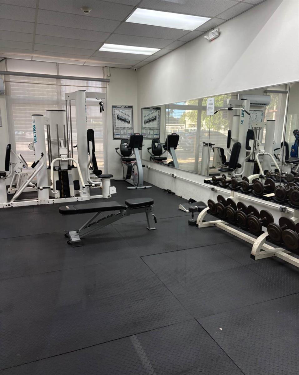 CONDOMINIO SGOVIA - Residential