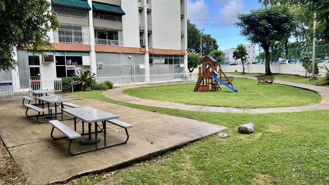 CONDOMINIO SGOVIA - Residential