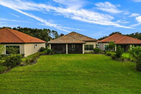 A home in HOWEY IN THE HILLS