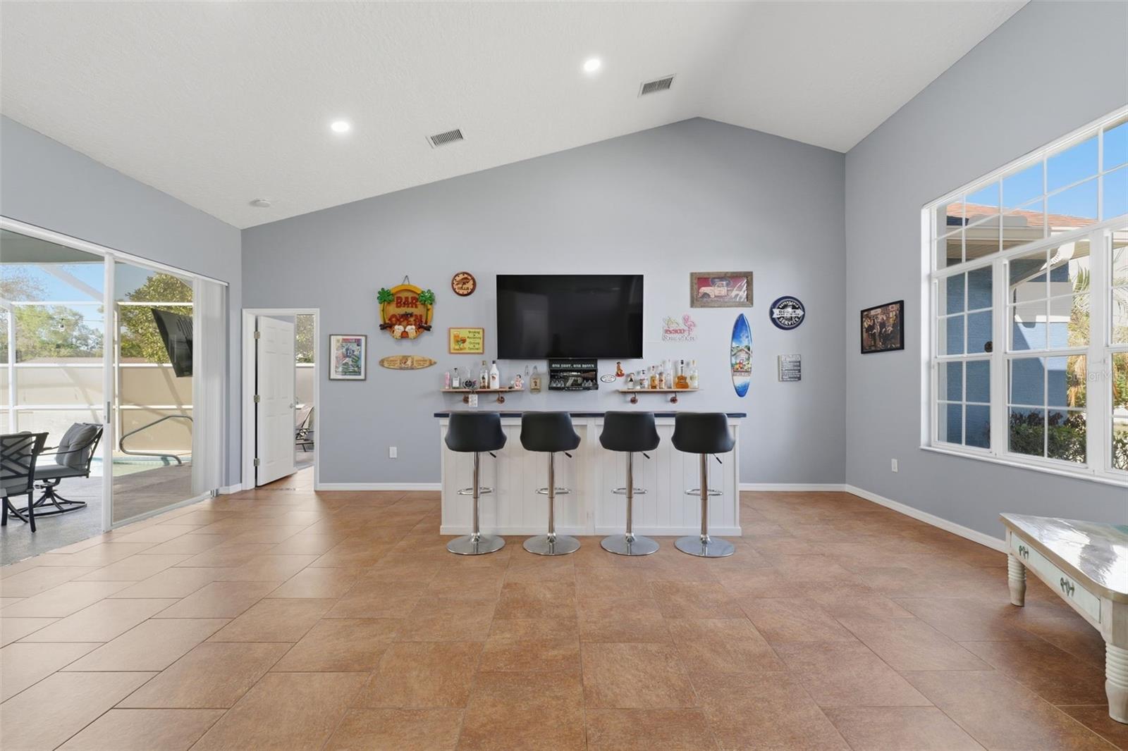 REGENCY OAKS - Residential