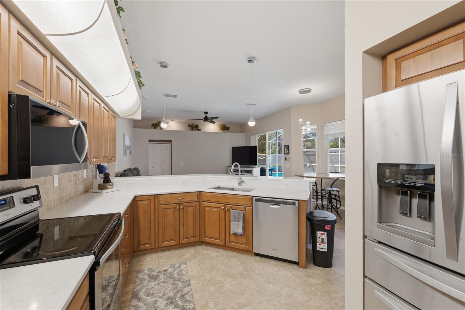 REGENCY OAKS - Residential