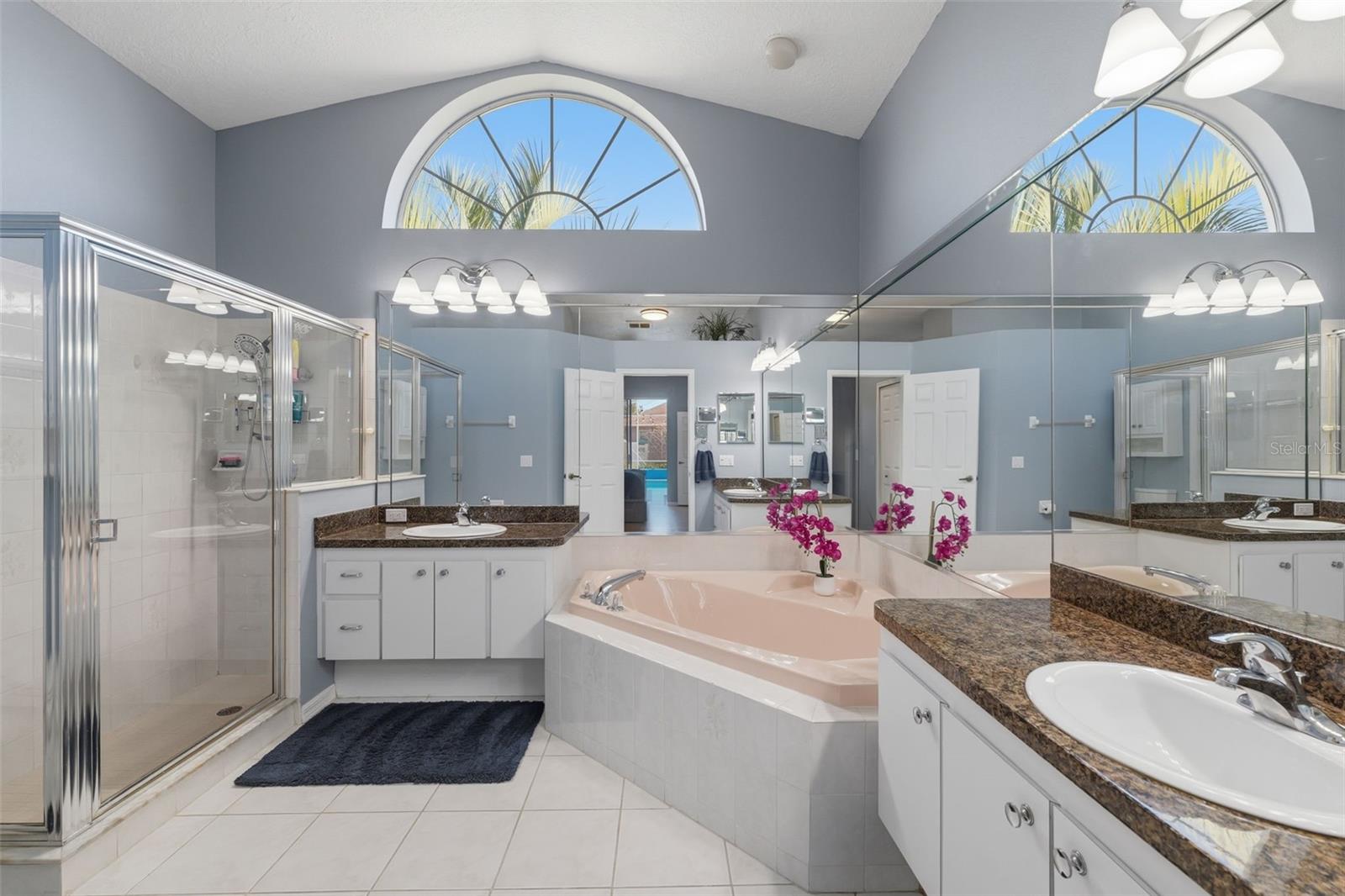 REGENCY OAKS - Residential