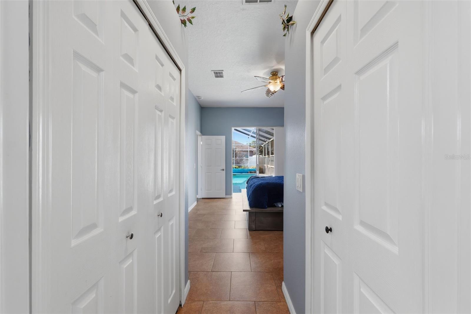 REGENCY OAKS - Residential