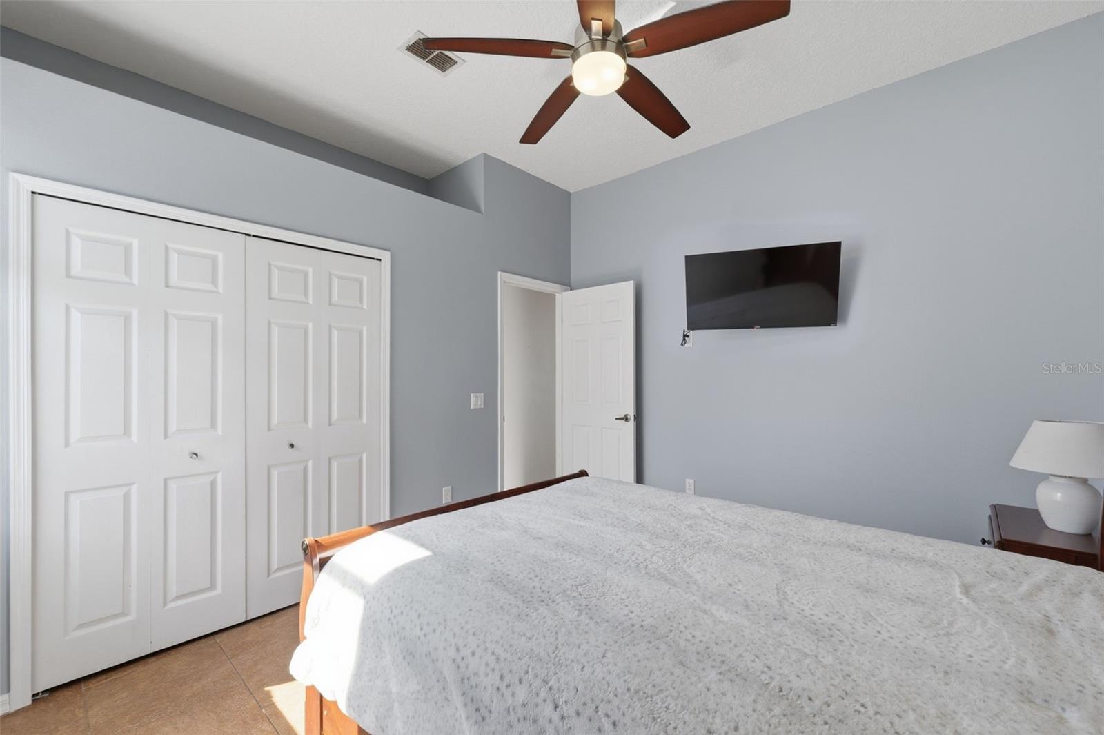 REGENCY OAKS - Residential