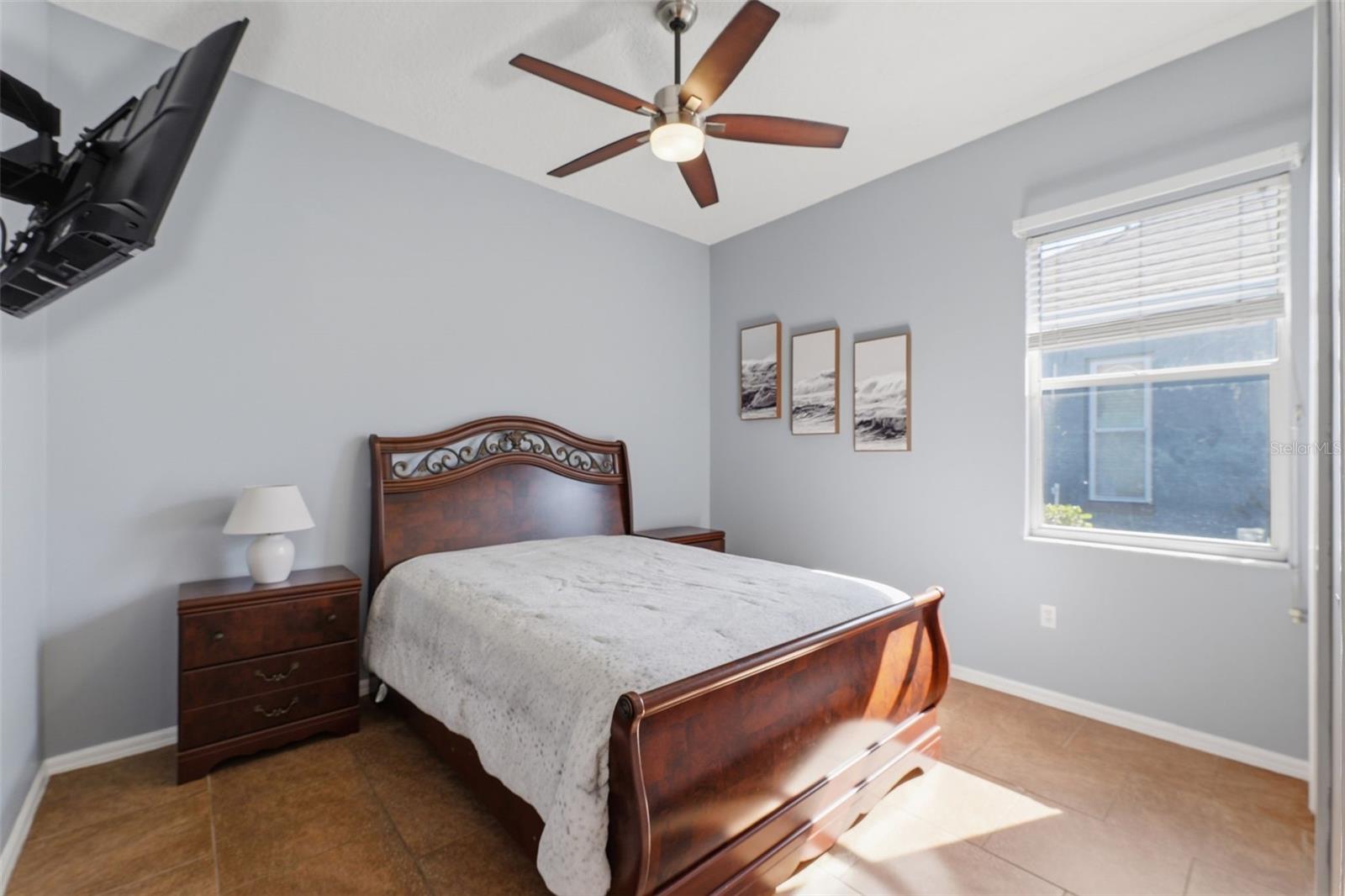 REGENCY OAKS - Residential