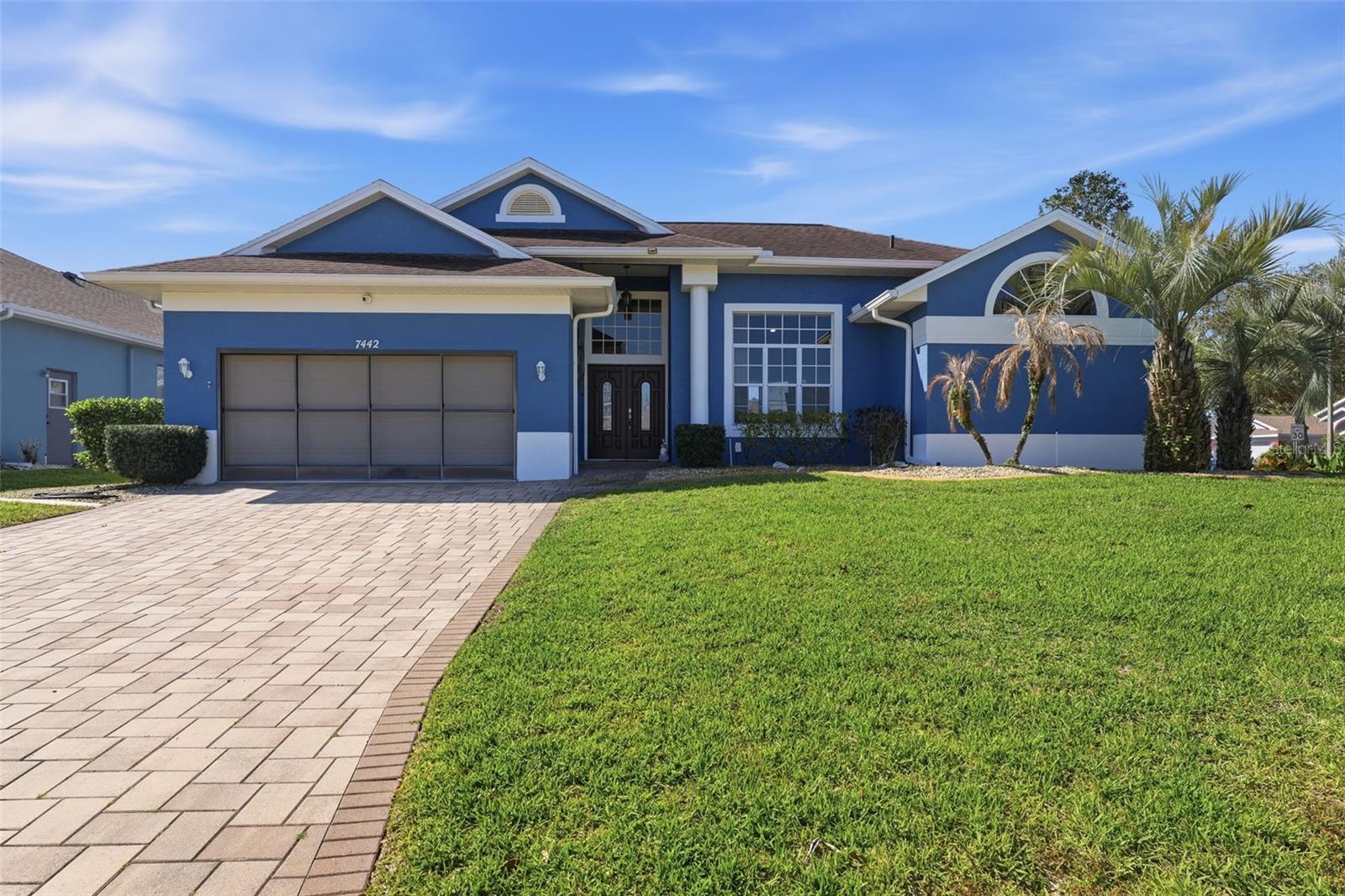 REGENCY OAKS - Residential