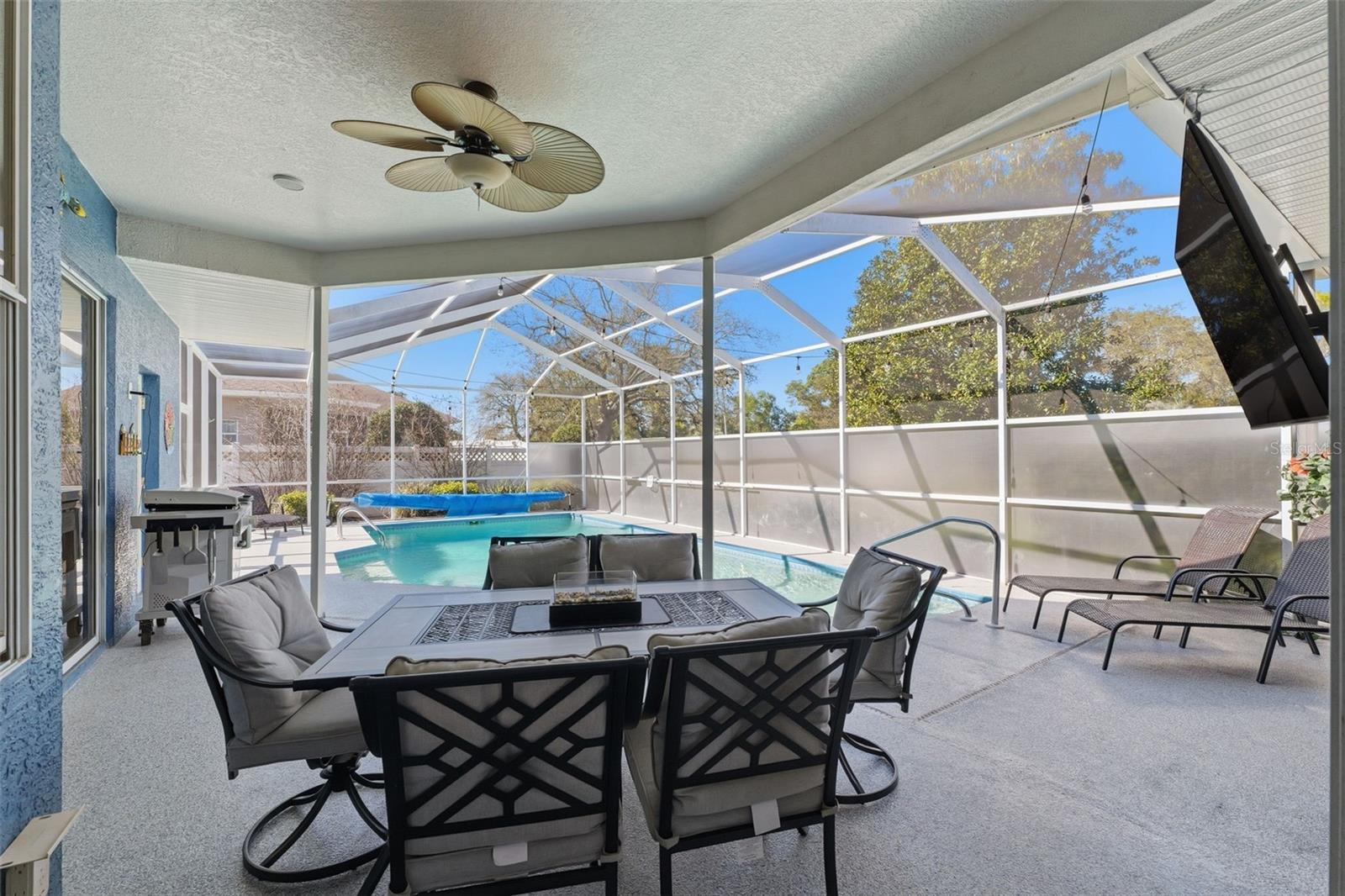 REGENCY OAKS - Residential